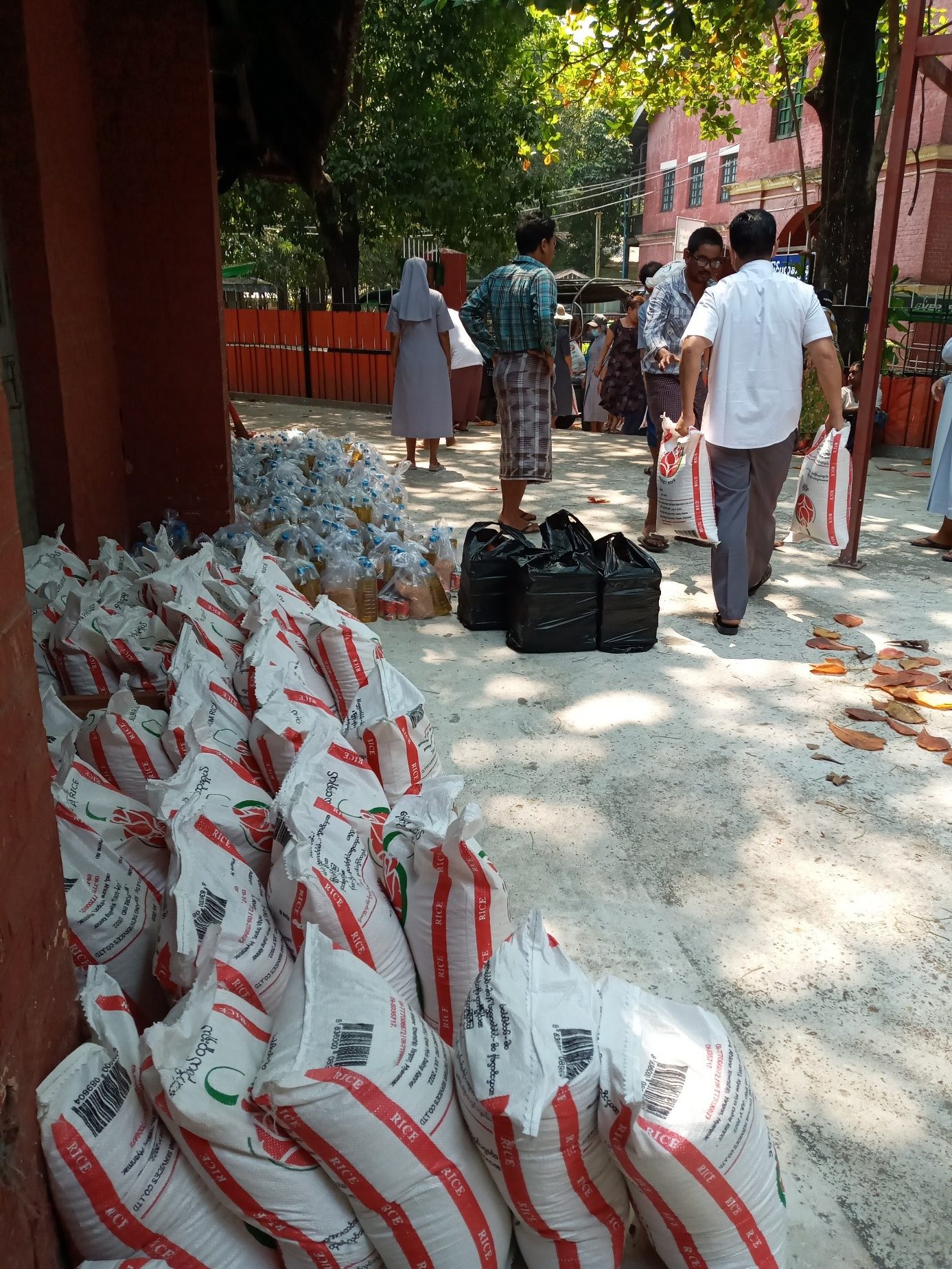 A distribution of food supply in Myanmar (Burma)